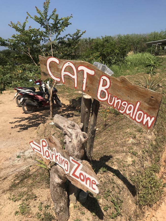 Cat Bungalow Ko Lanta Exteriör bild